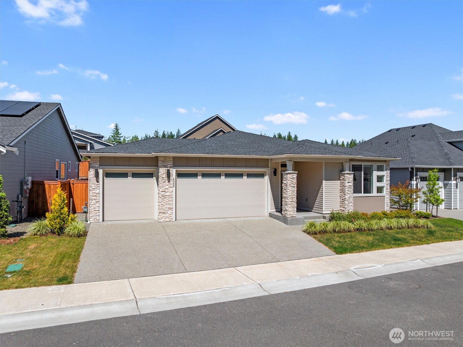 6392 Great Glen Road SW