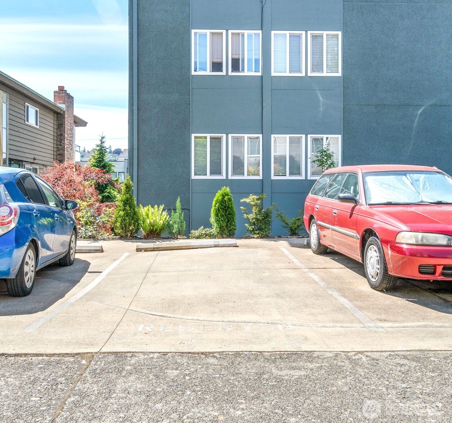 75 E Lynn Street #B, Seattle, WA 98102, photo 3 of 30