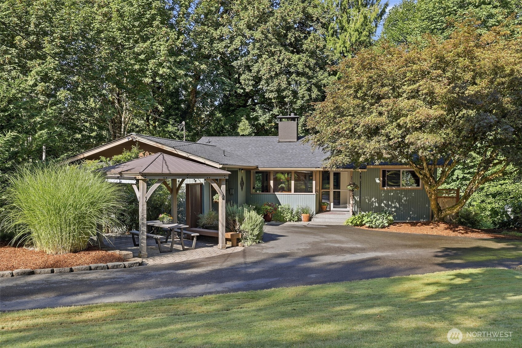3010 Jorgenson Road NE