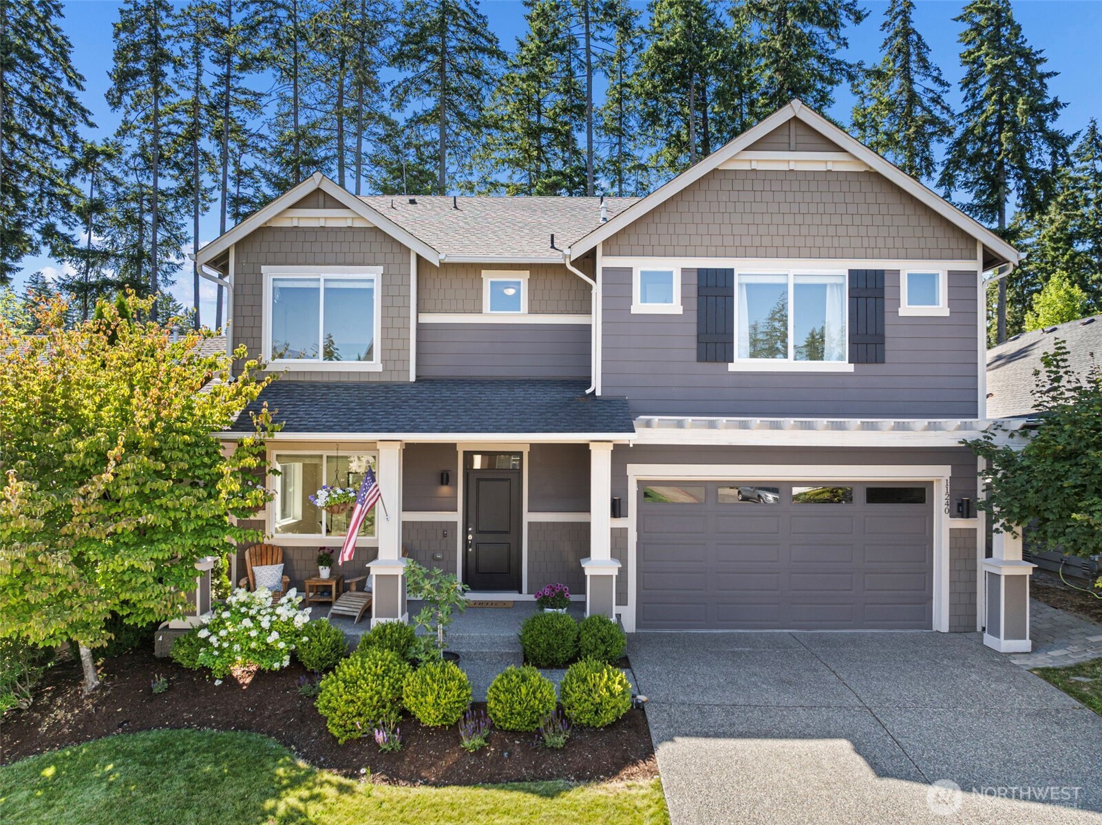 11240 Borgen Loop