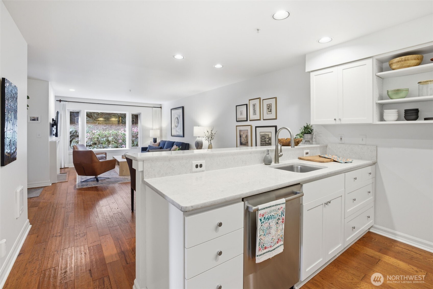 215 20th Avenue E #105, Seattle, WA 98112, photo 4 of 40