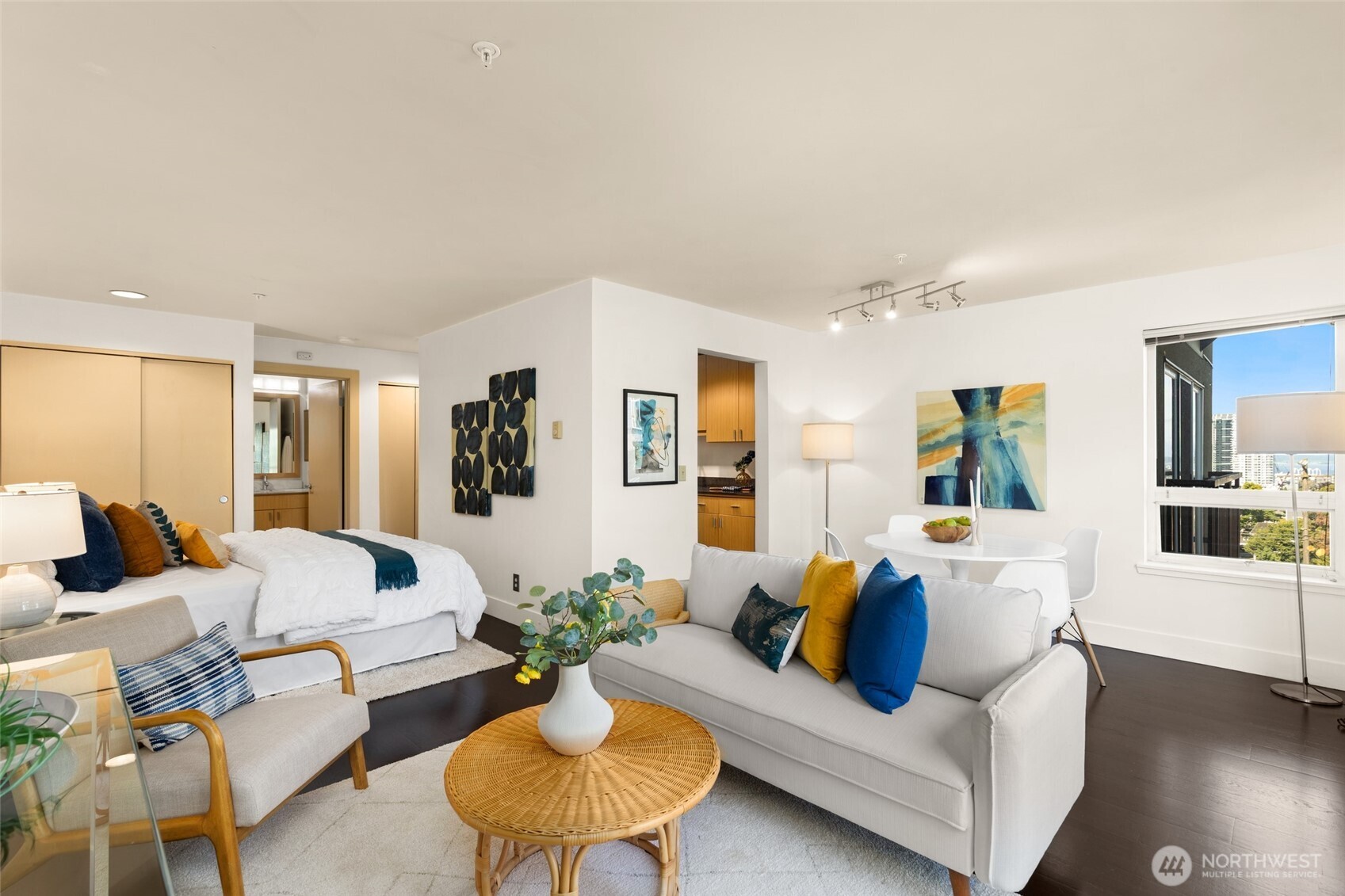 1711 E Olive Way #308, Seattle, WA 98102, photo 2 of 19