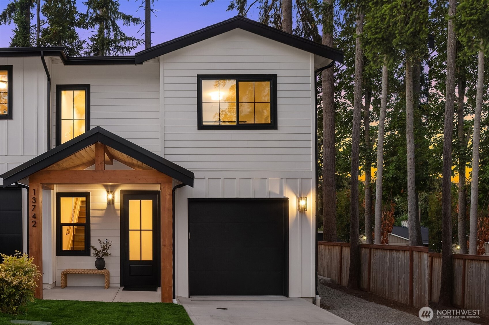 13742 NE 101st Street, Kirkland, WA 98033, photo 2 of 2