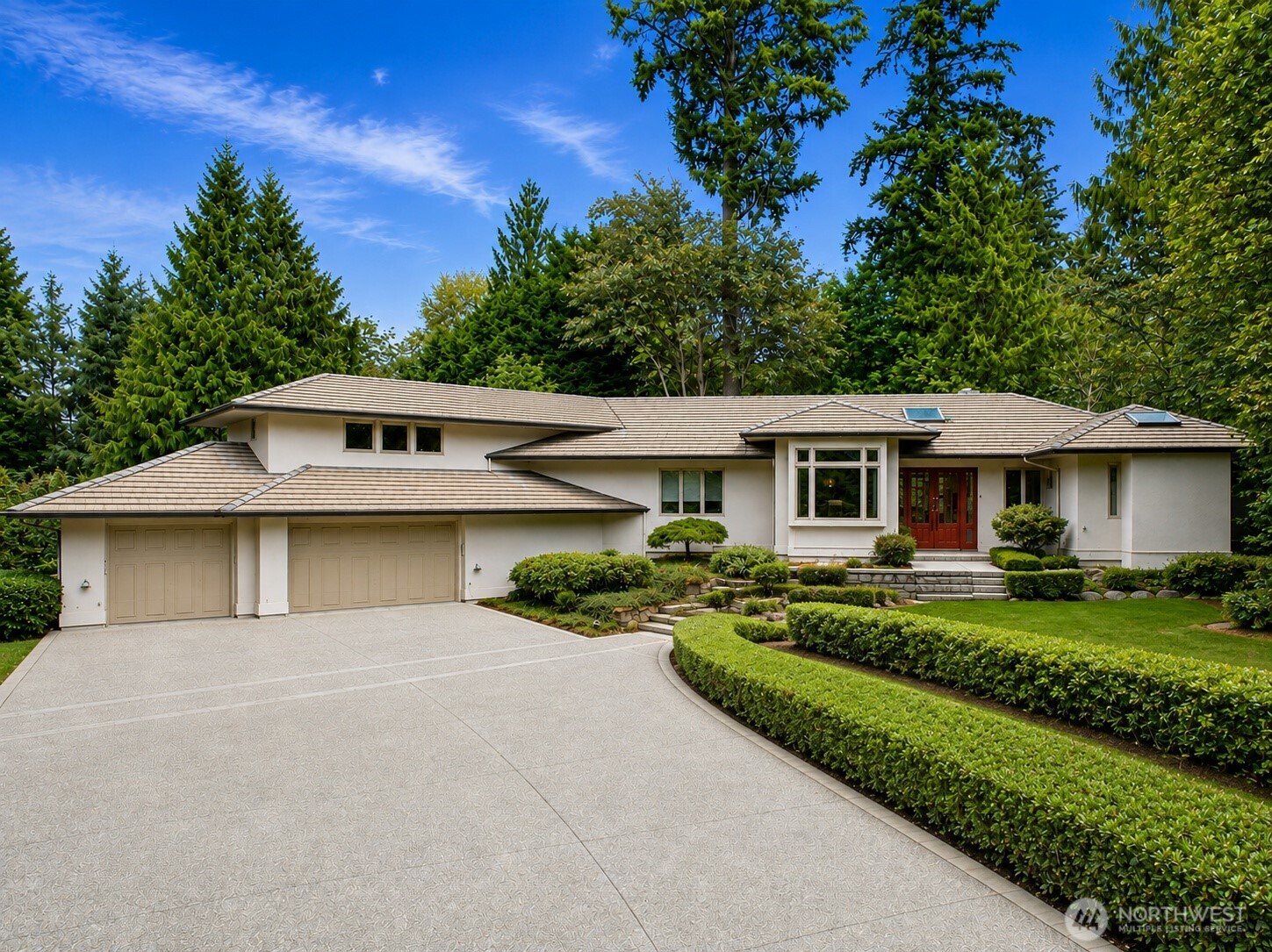 16102 SE Cougar Mountain Way, Bellevue, WA 98006, photo 2 of 2
