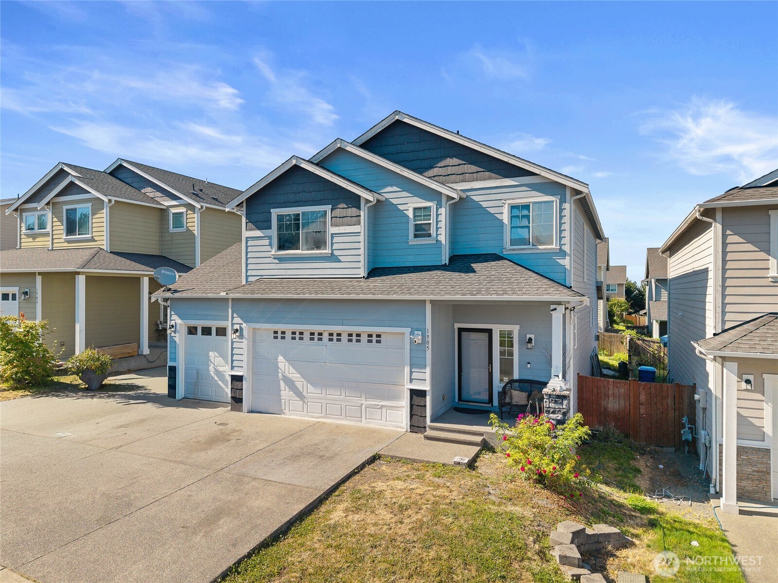 1905 198th Street E