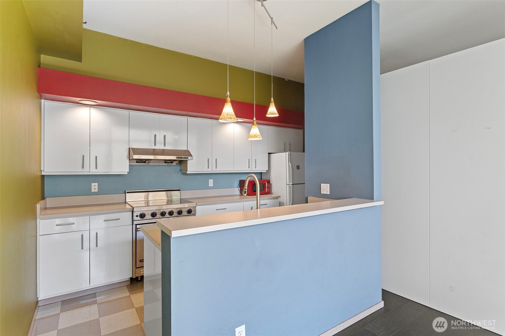2030 Western Avenue #514, Seattle, WA 98121, photo 4 of 38