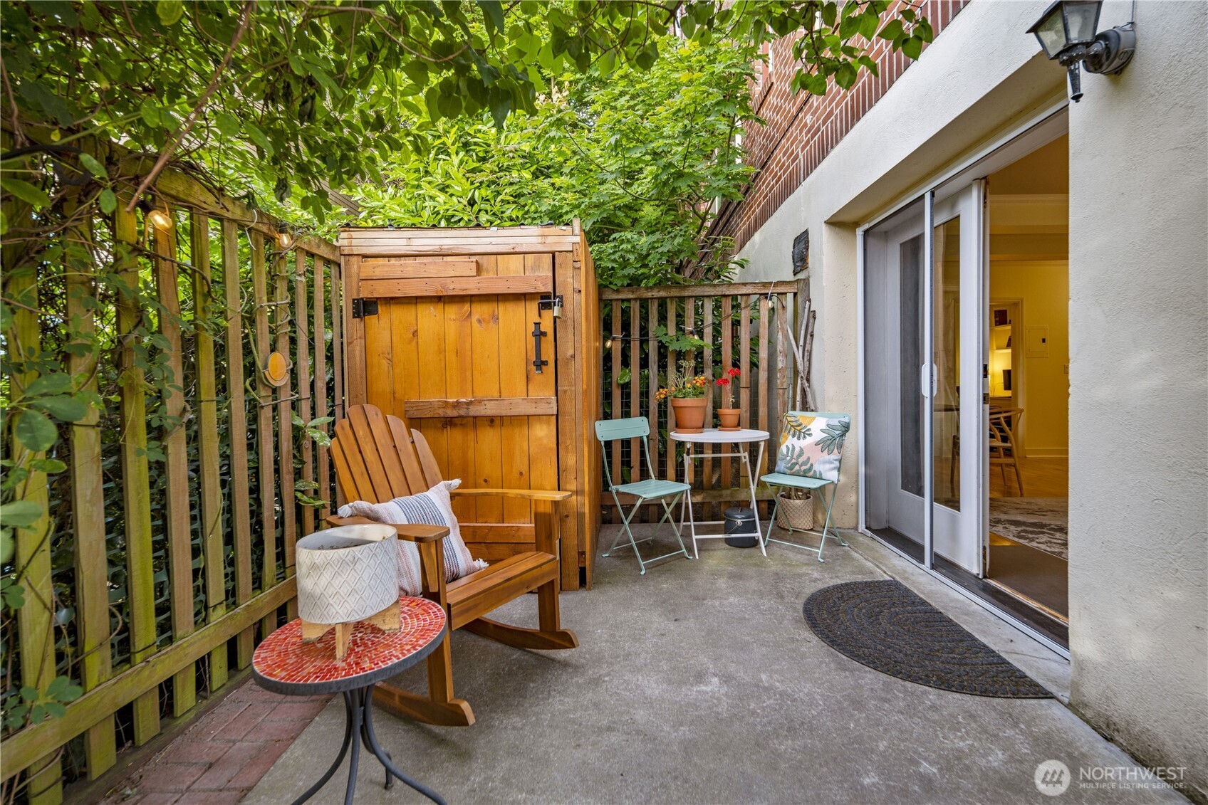 2203 Yale Avenue E #B1, Seattle, WA 98102, photo 3 of 32