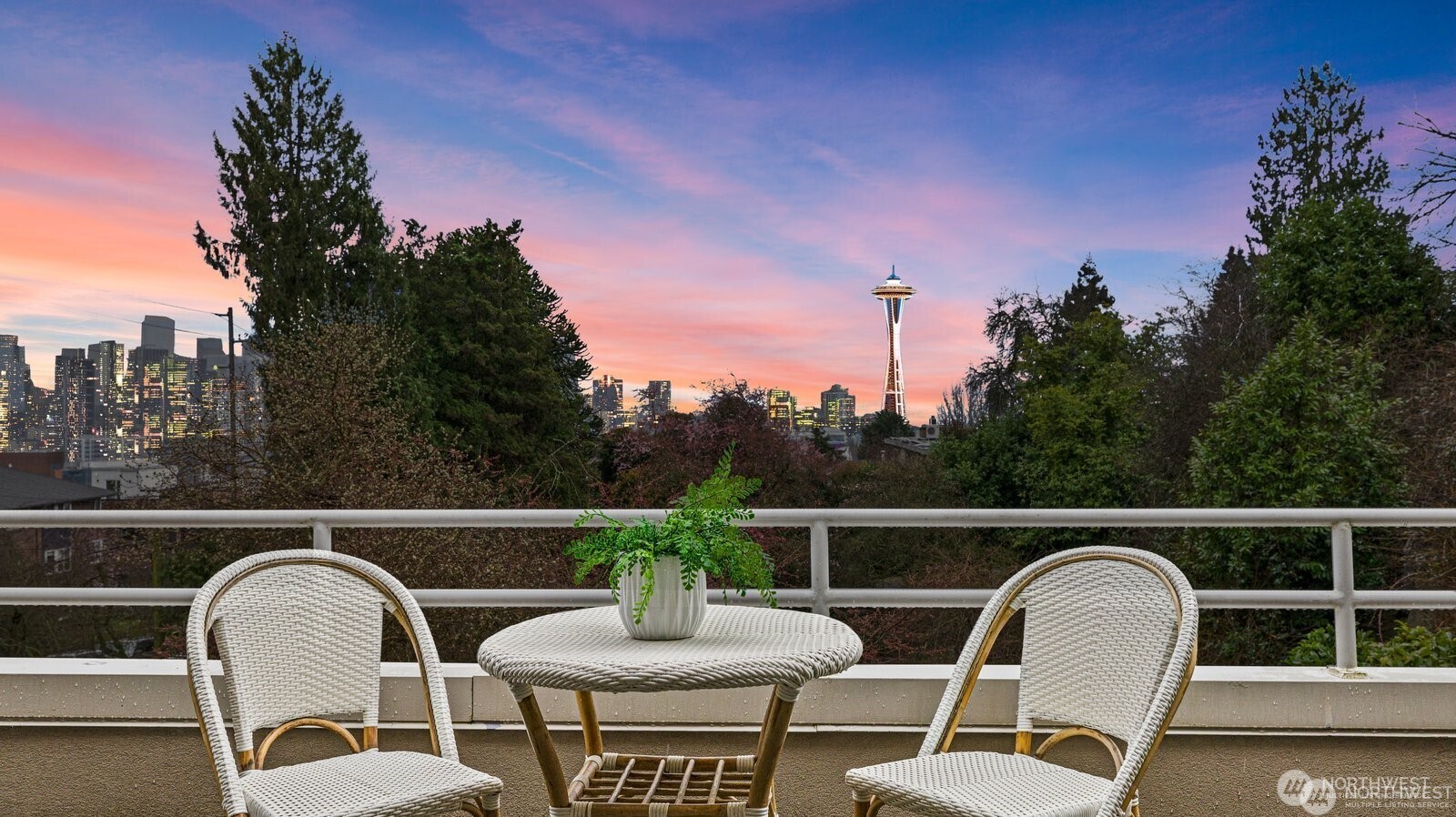 1231 5th Avenue N #202, Seattle, WA 98109, photo 4 of 39