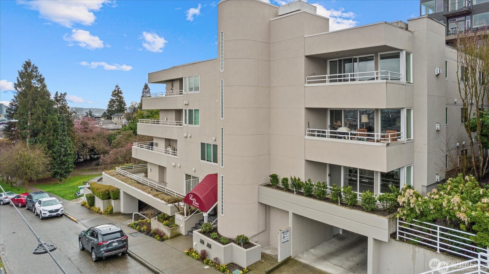 1231 5th Avenue N #202, Seattle, WA 98109, photo 5 of 39
