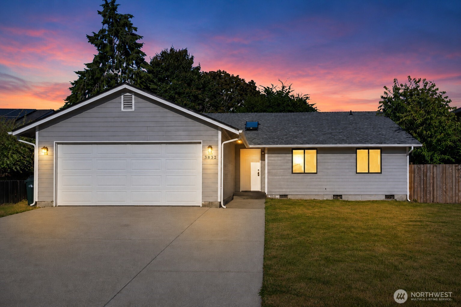 3832 Blue Finch Court SE