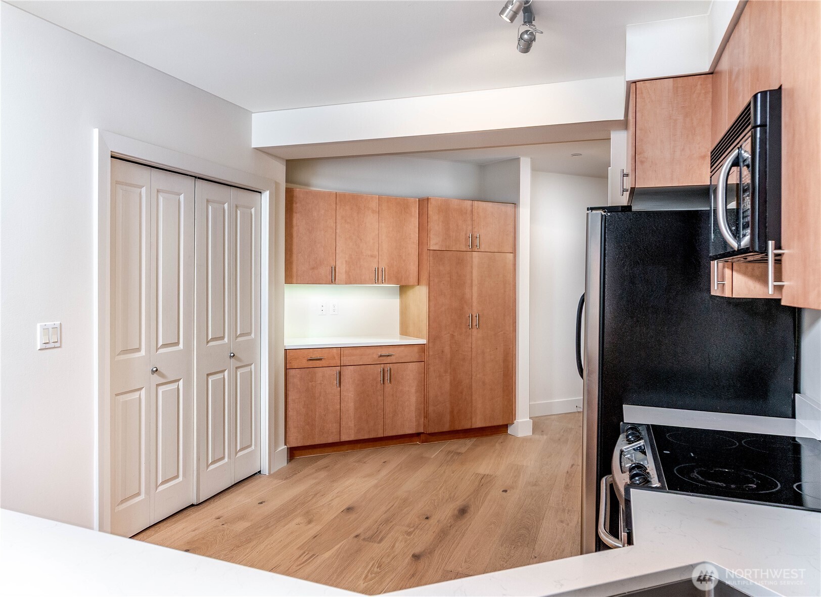 159 Denny Way #208, Seattle, WA 98109, photo 4 of 19