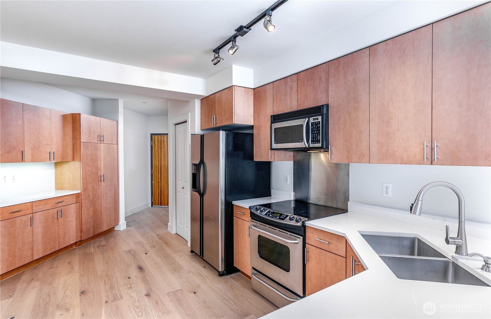 159 Denny Way #208, Seattle, WA 98109, photo 5 of 19