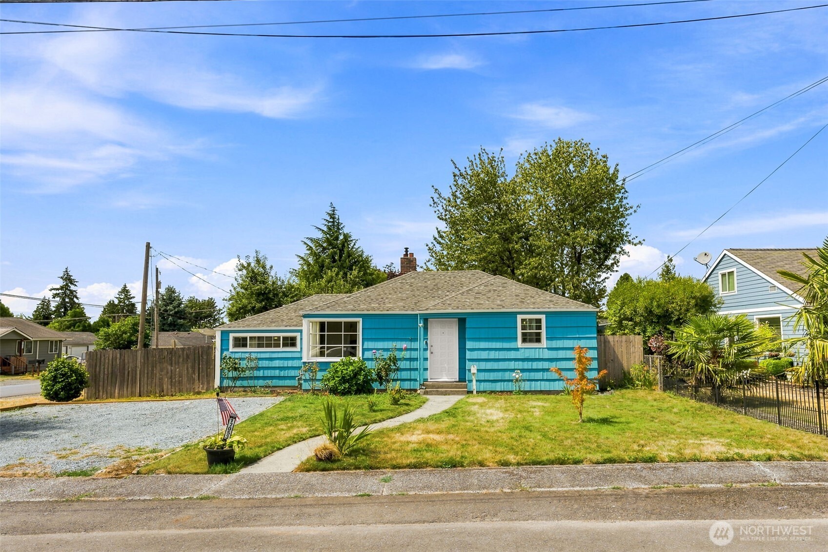 17053 35th Avenue S