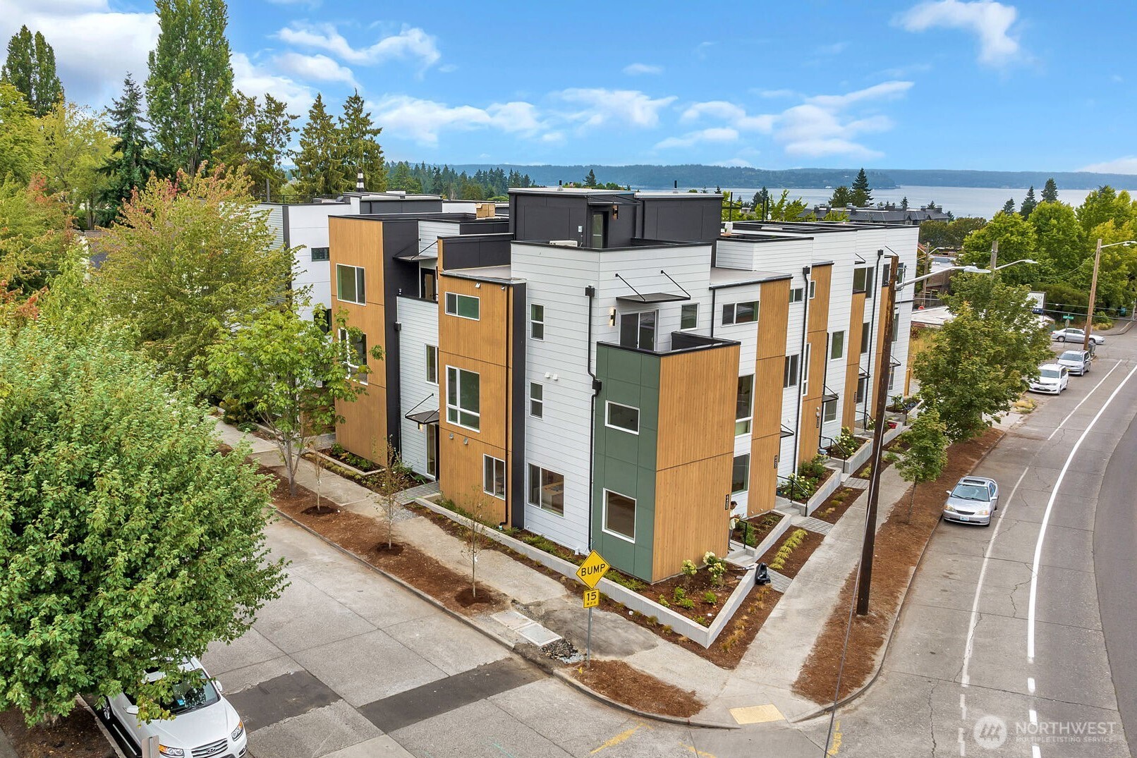 6400 Fauntleroy Way SW