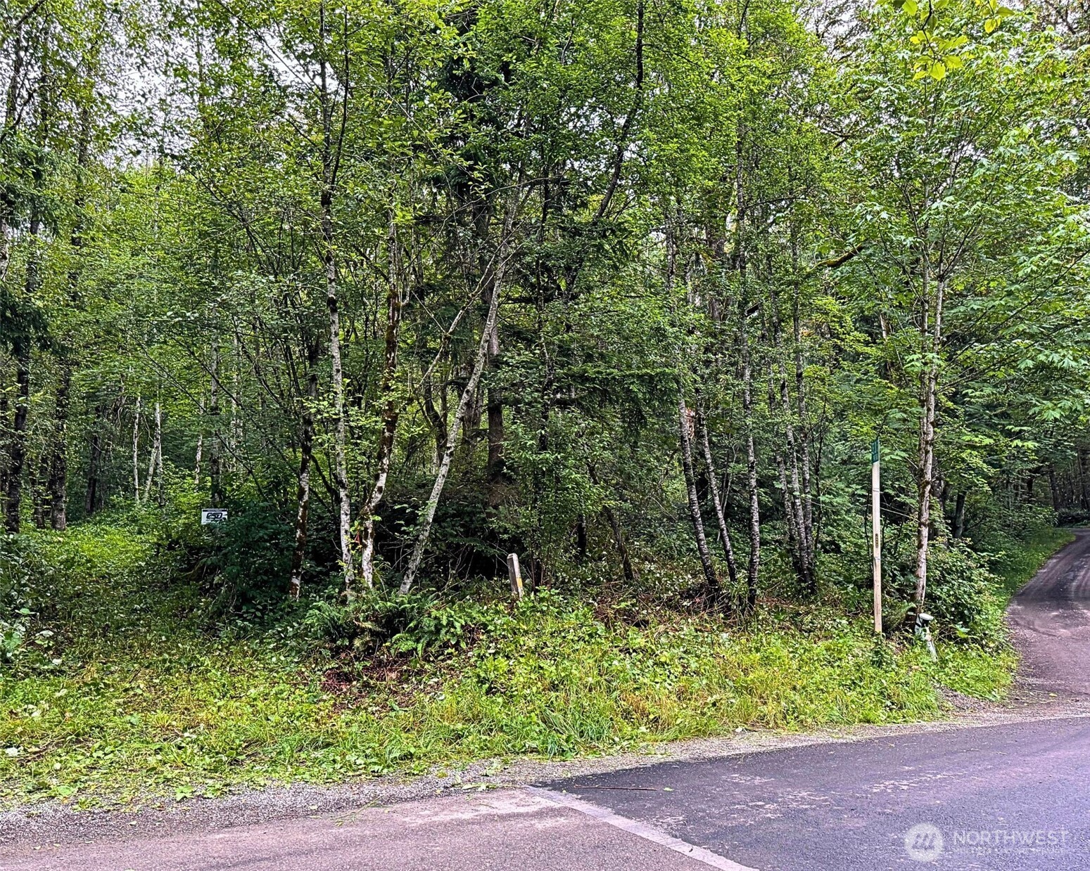 355 XX SE Courtney Road