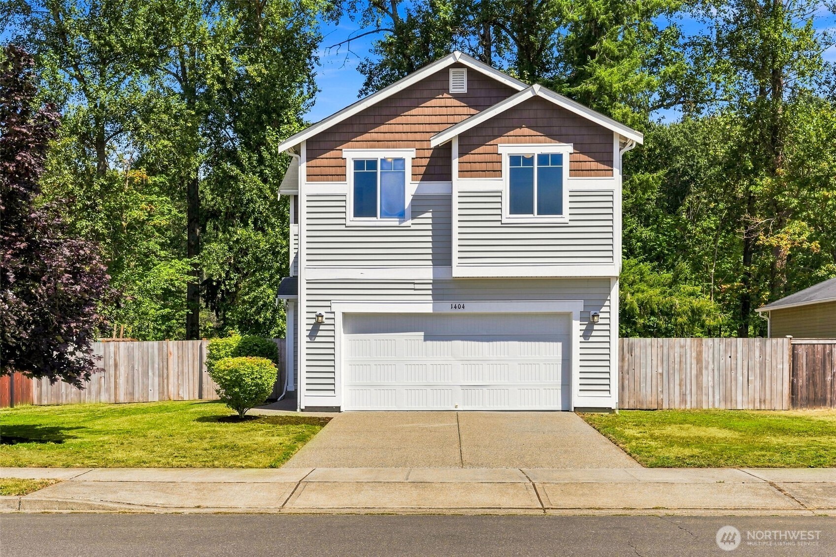 1404 Daffodil Avenue NE