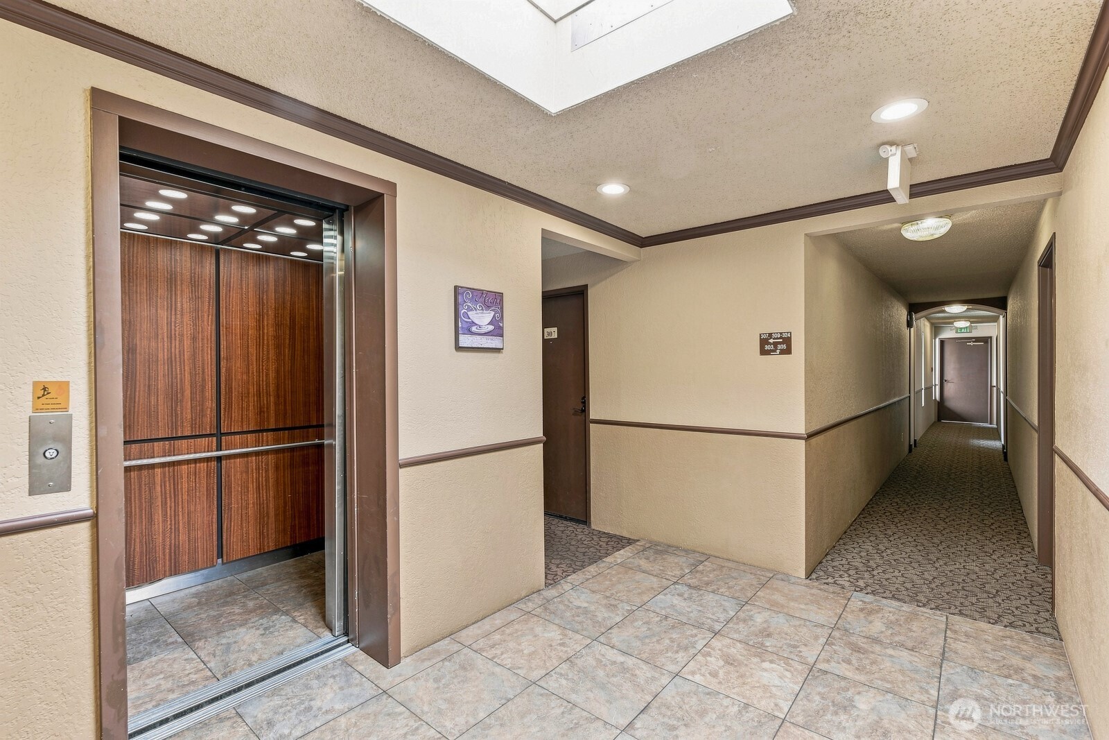 750 N 143rd Street #310, Seattle, WA 98133, photo 3 of 25