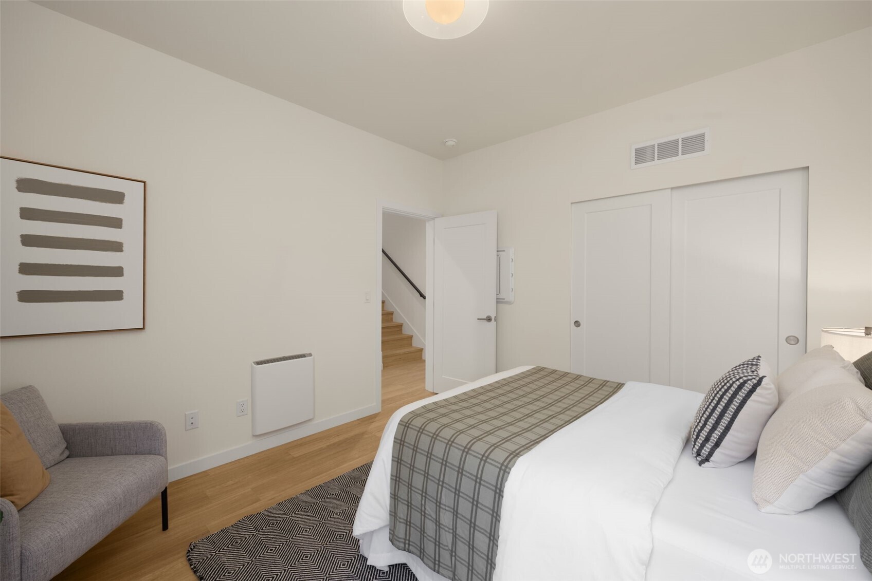 3920 B S Juneau Street, Seattle, WA 98118, photo 3 of 29