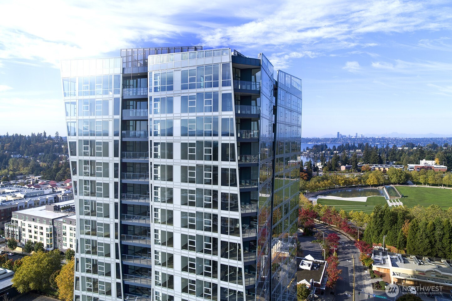 188 Bellevue Way NE #1905
