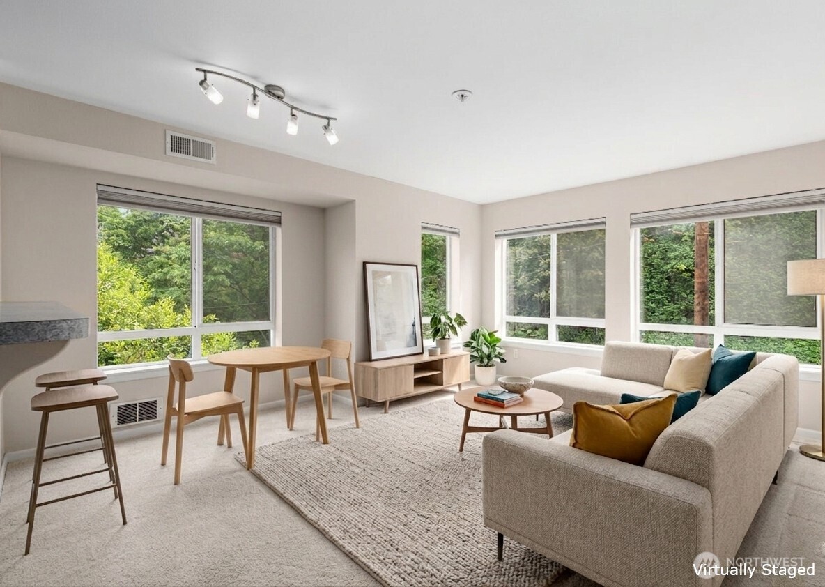 2530 Fifteenth Avenue W #410, Seattle, WA 98119, photo 3 of 24
