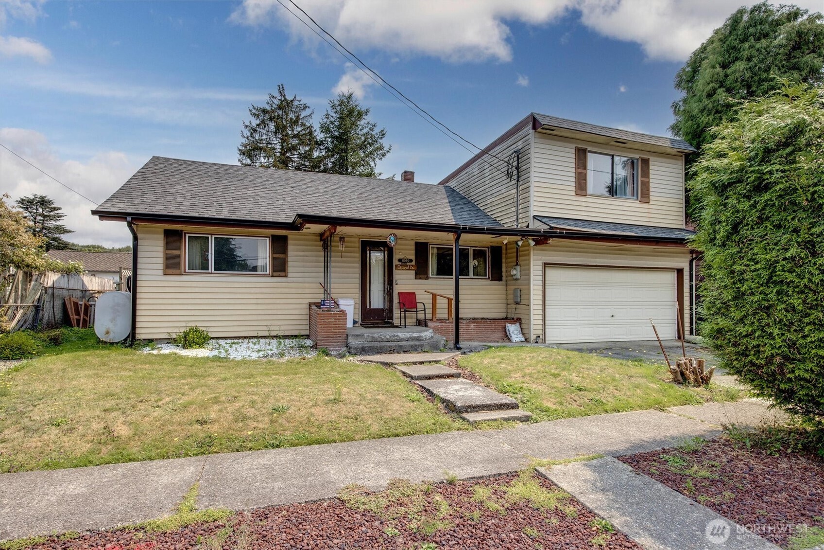 8090 Silva Ave SE