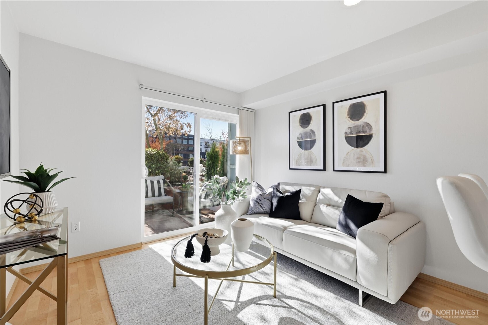 424 N 85th Street #202, Seattle, WA 89103, photo 4 of 37