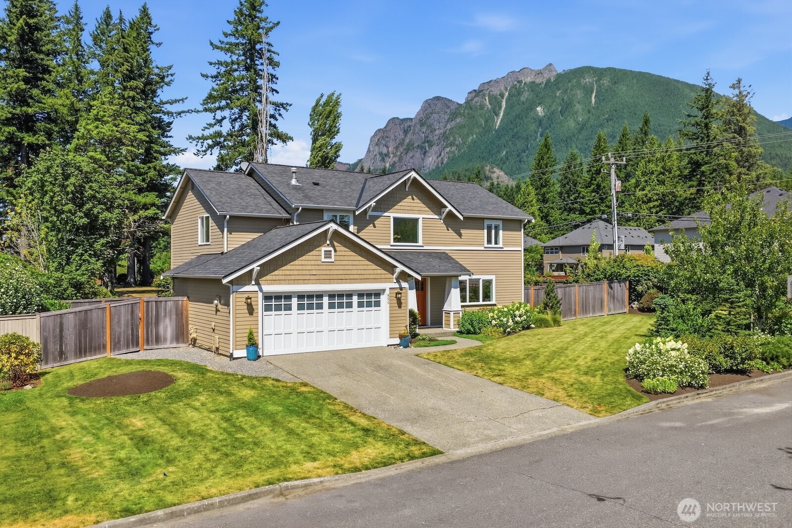890 SE 10TH Street