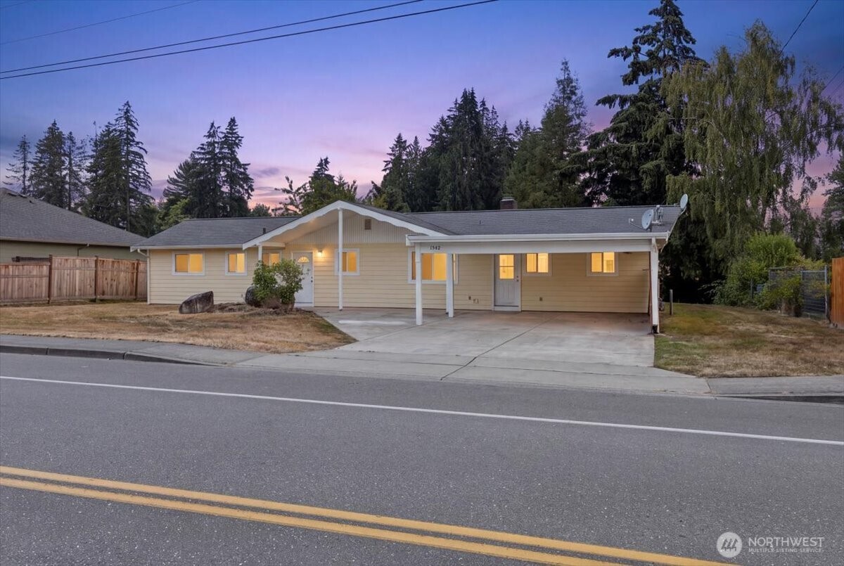 1542 Roland Avenue