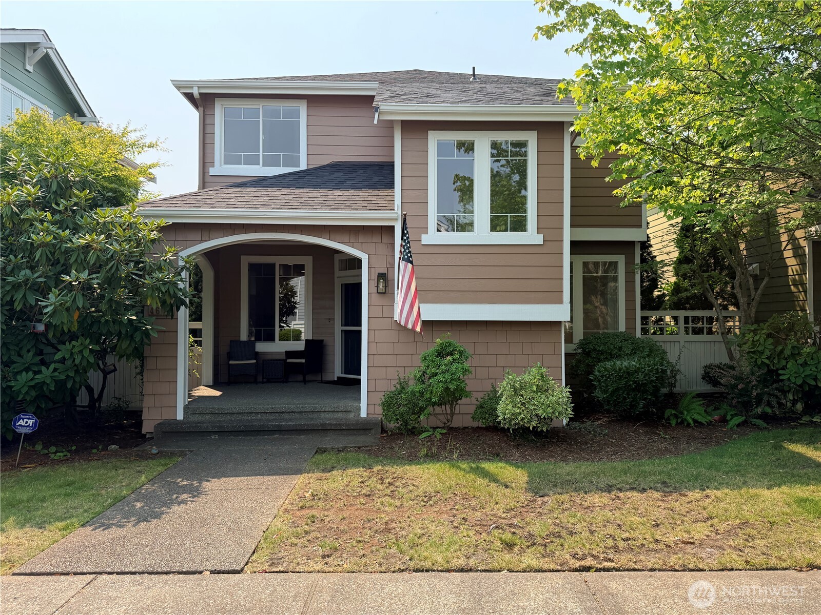 4611 NE 5th Place