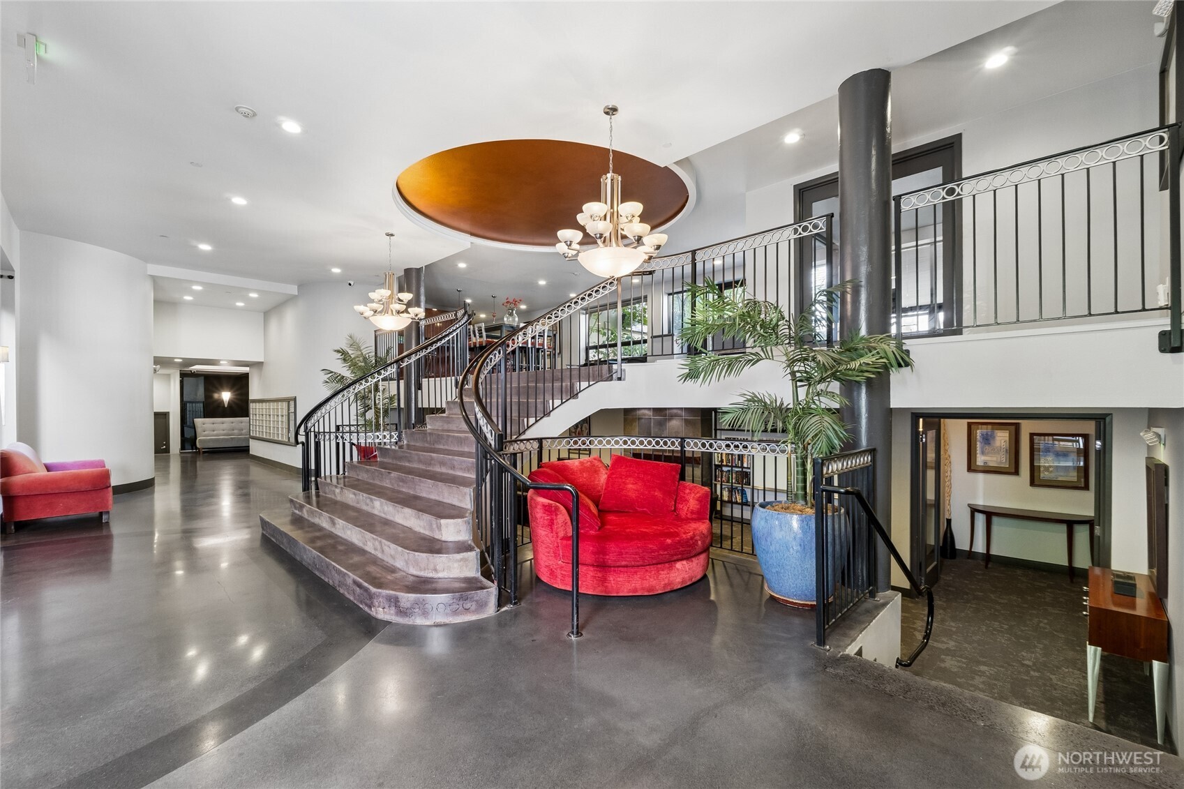 323 Queen Anne Avenue N #711, Seattle, WA 98109, photo 4 of 36