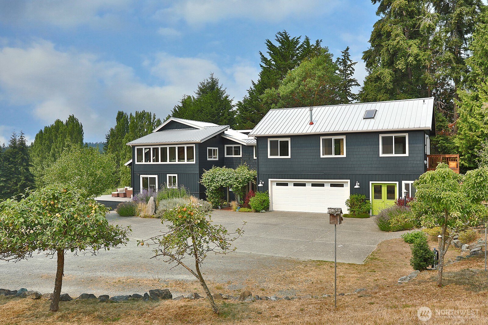 5537 Bayview Road