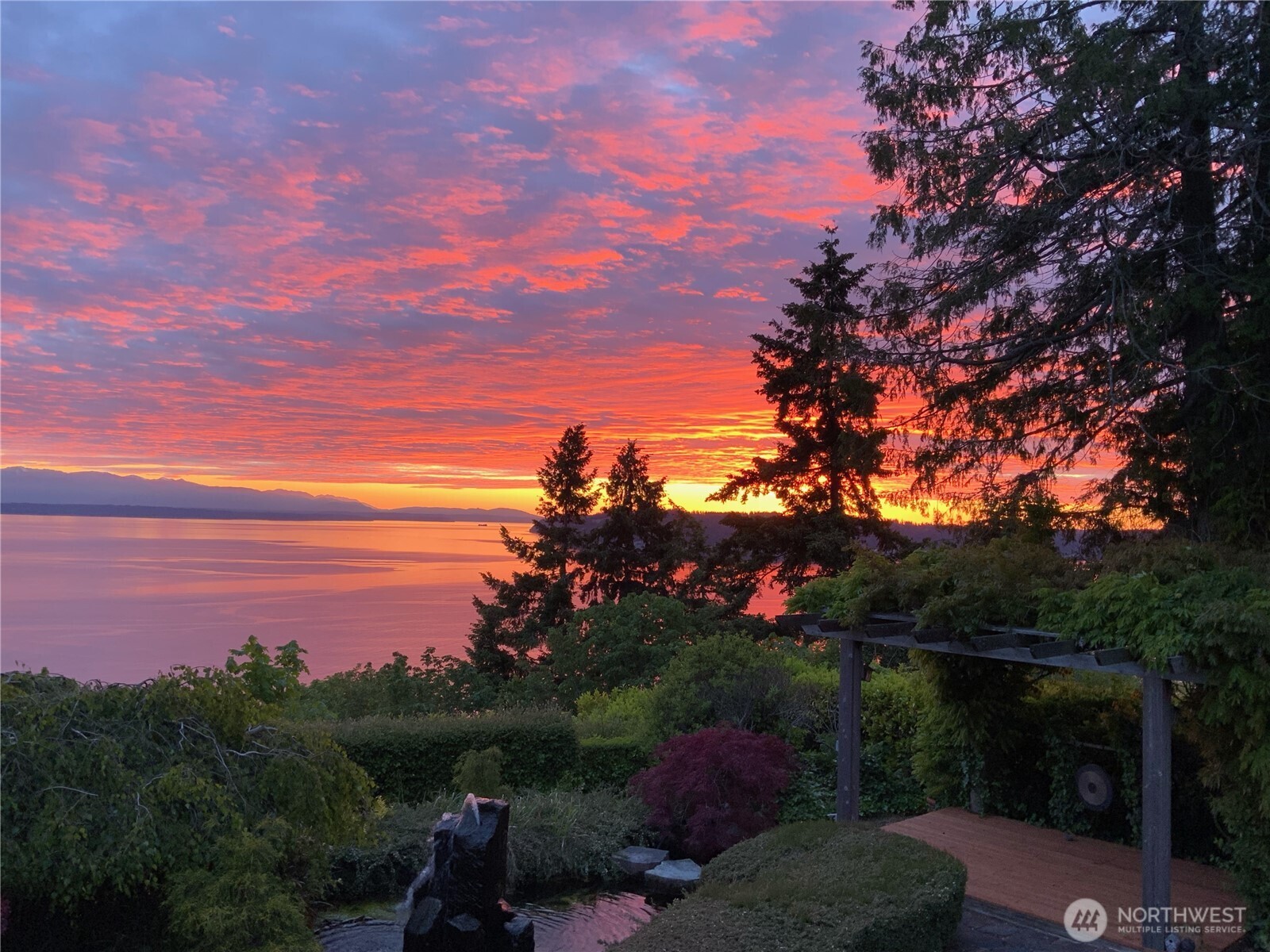 11912 Marine View Drive