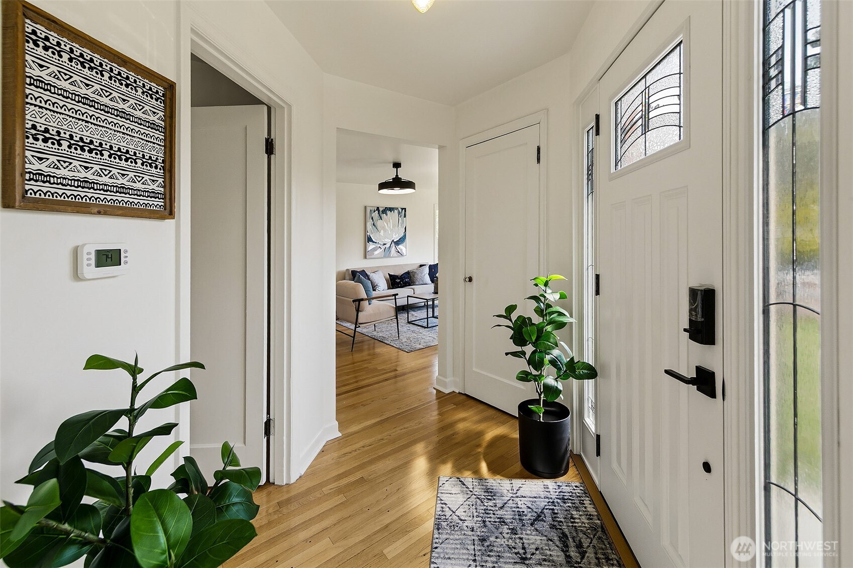 8215 4th Avenue NE, Seattle, WA 98115, photo 5 of 31