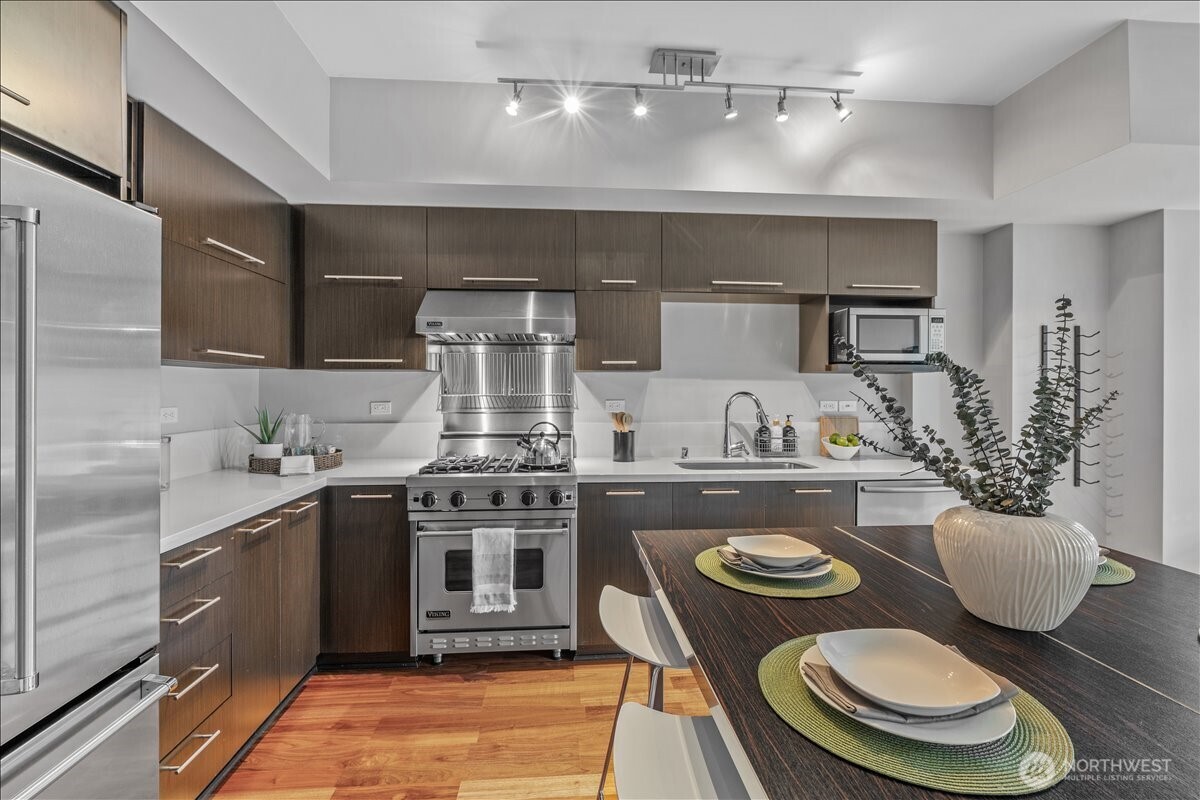 2911 2nd Avenue #506, Seattle, WA 98121, photo 5 of 40