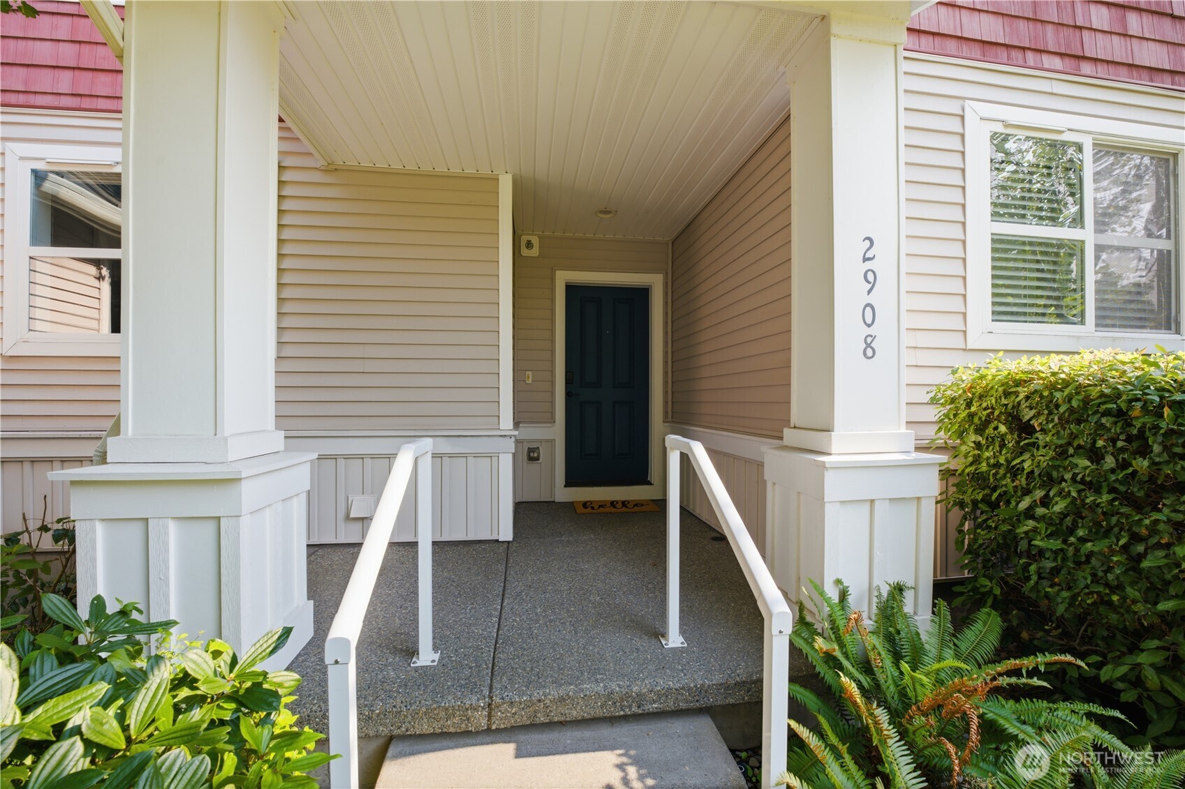 2908 SW Raymond Street, Seattle, WA 98126, photo 3 of 27