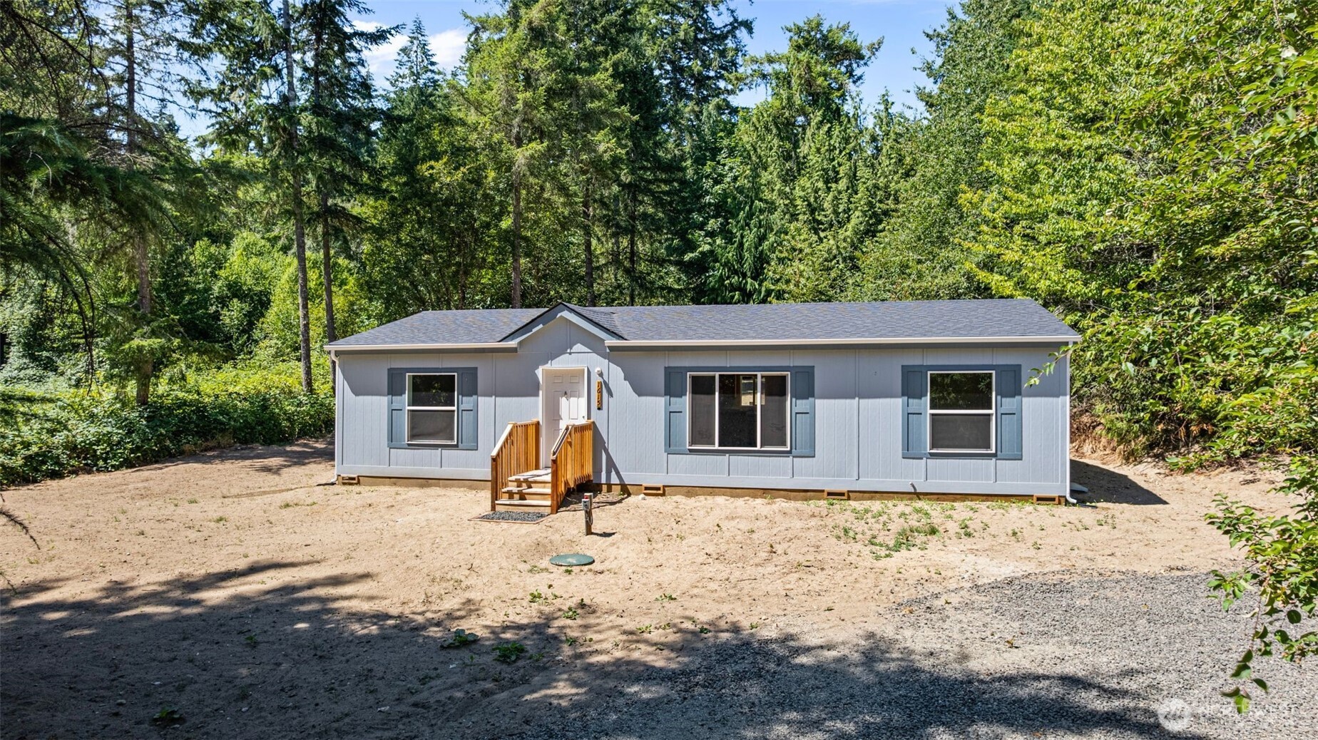 1615 Lake Drive SW