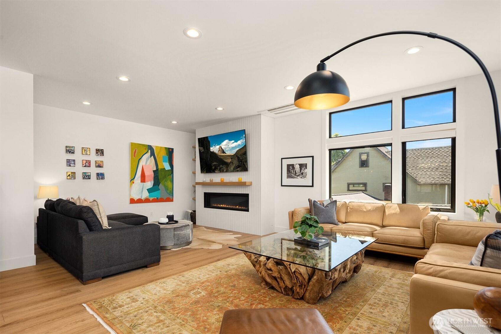 3240 32nd Avenue W, Seattle, WA 98199, photo 5 of 32