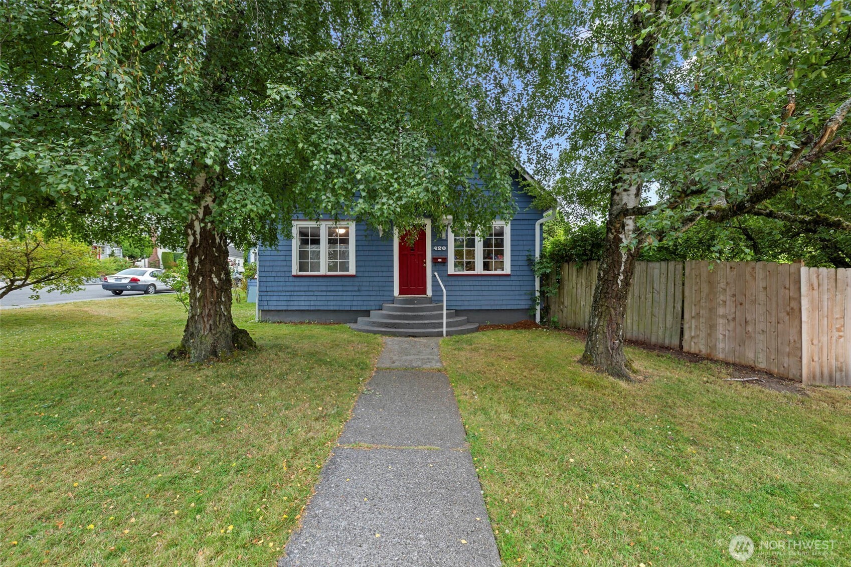 420 Warren Street