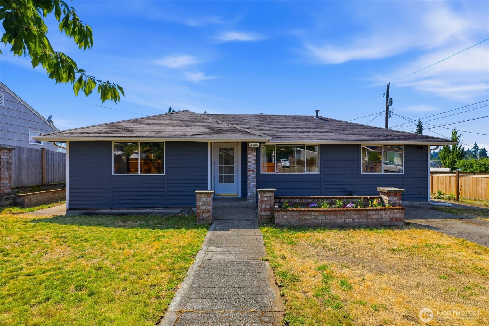 4306 N Highland Avenue