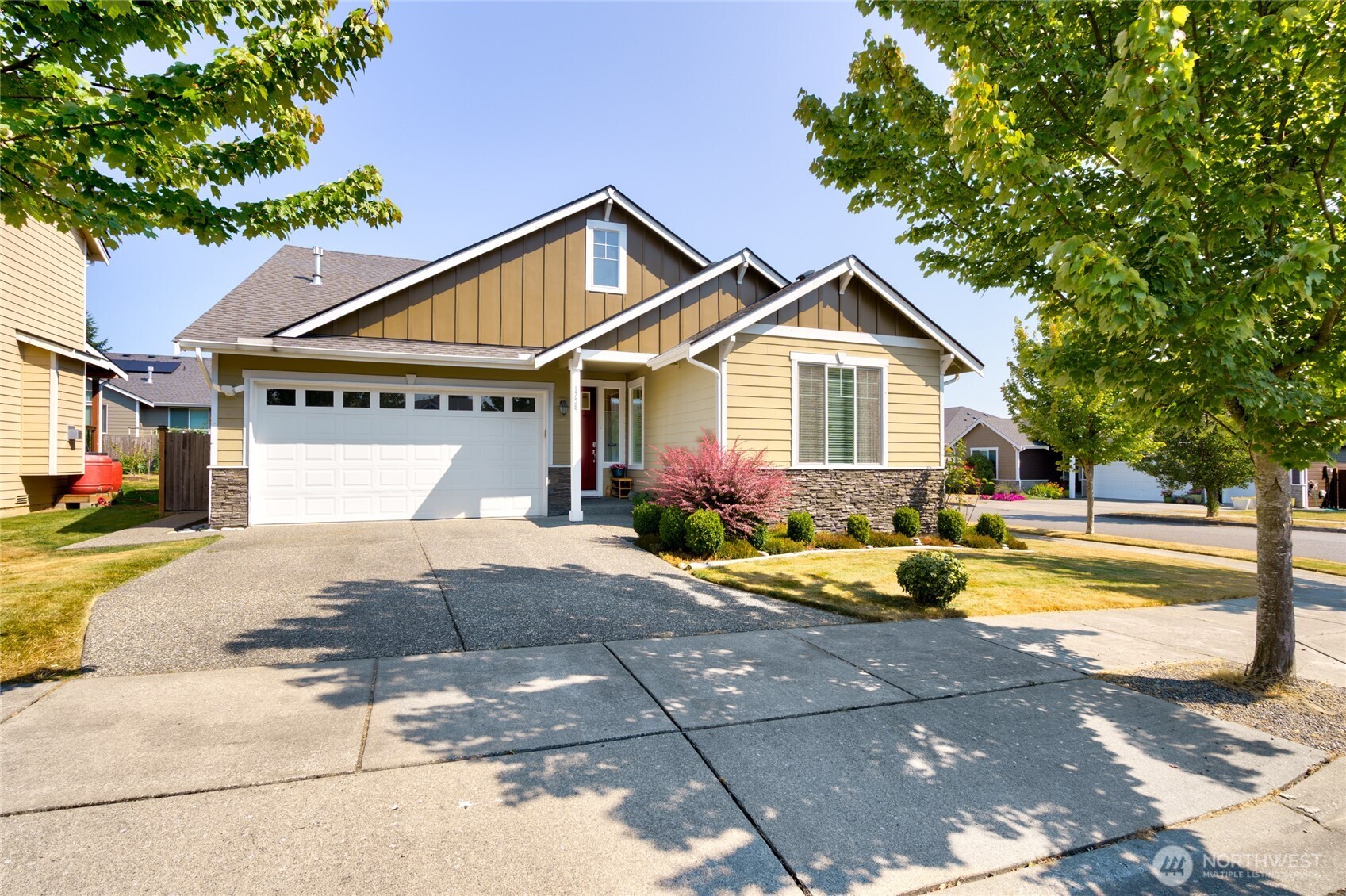 1758 Hillcrest Loop