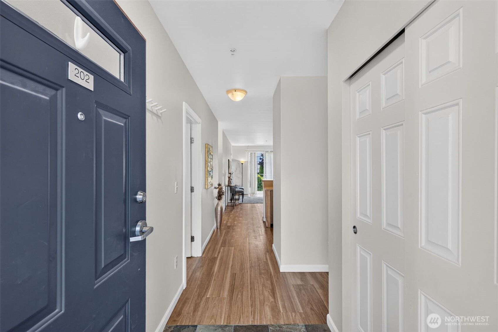 1220 E Columbia Street #202, Seattle, WA 98122, photo 3 of 26