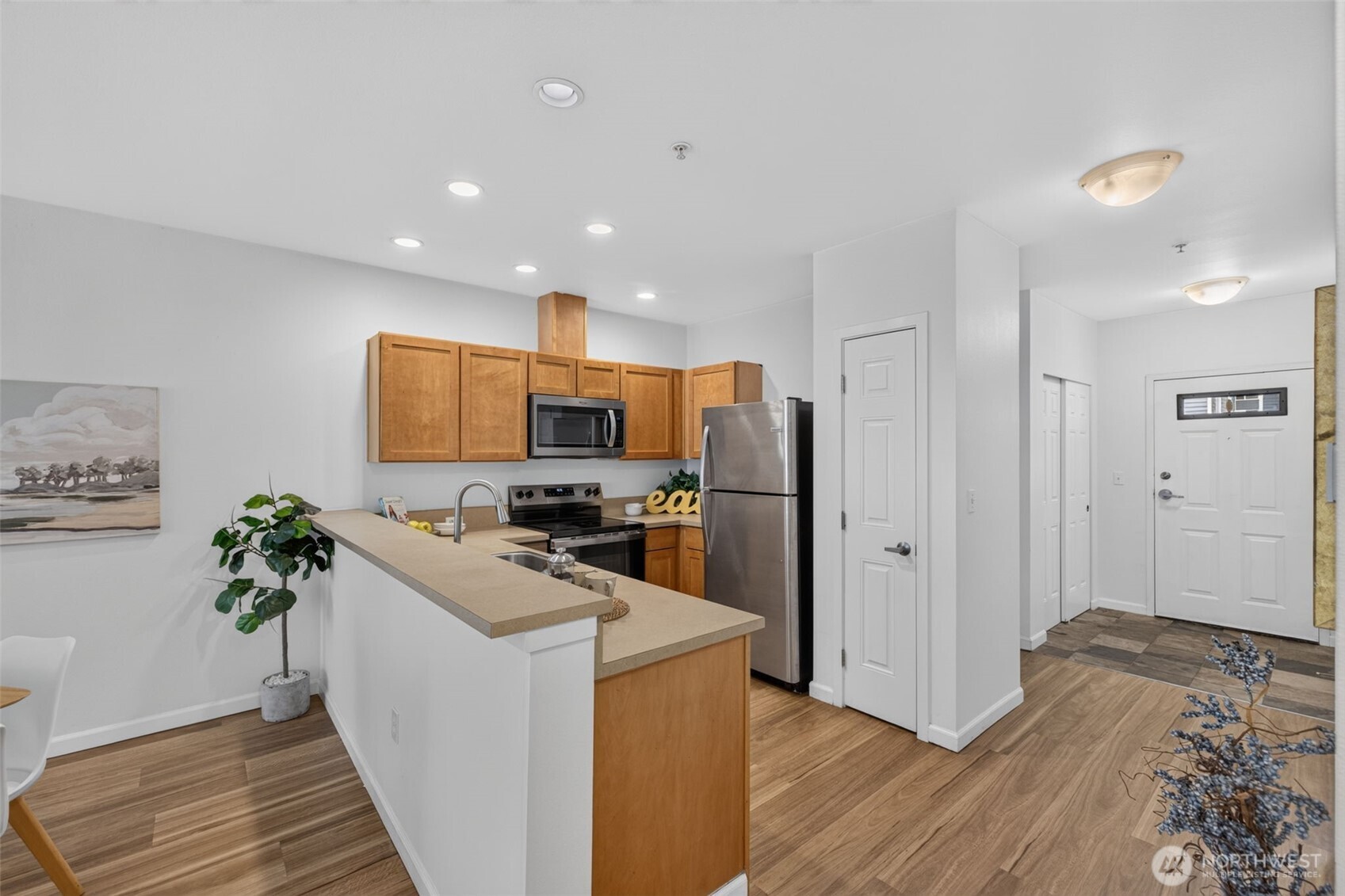 1220 E Columbia Street #202, Seattle, WA 98122, photo 5 of 26