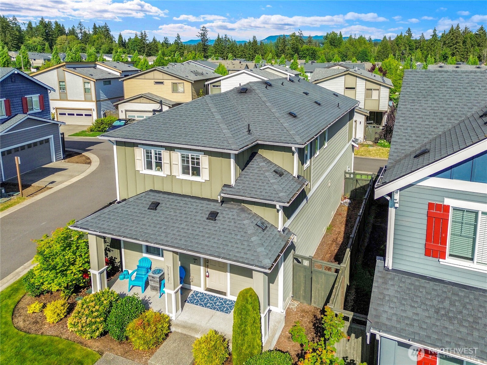 31927 Tolmie Lane, Black Diamond, WA 98010, photo 2 of 2