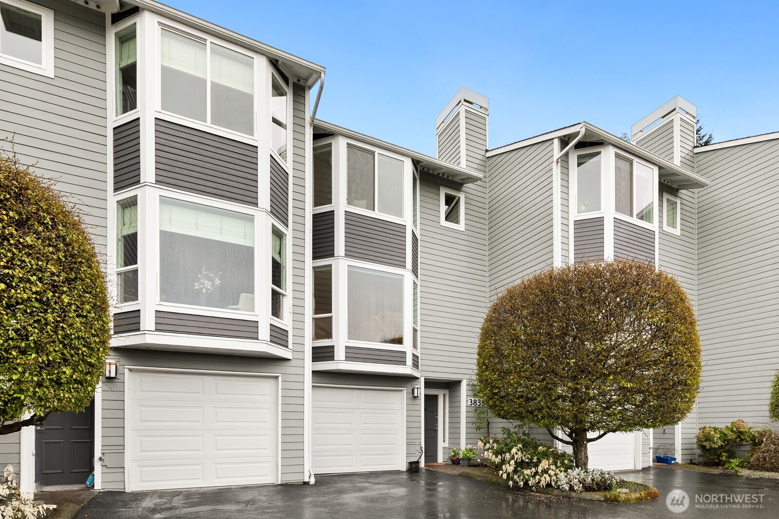 3835 25th Avenue W, Seattle, WA 98199, photo 3 of 25