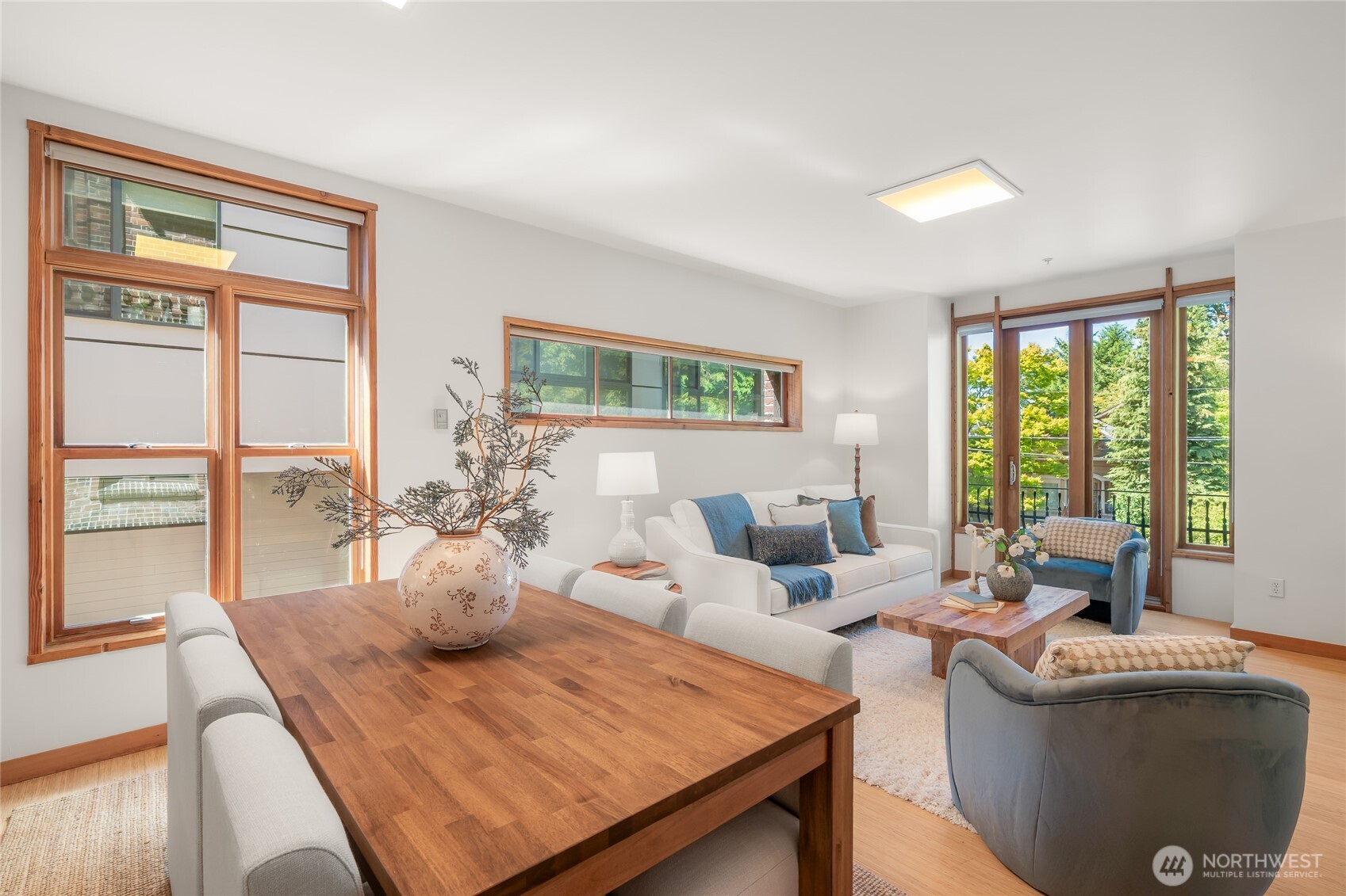 1122 Broadway E #301, Seattle, WA 98102, photo 2 of 31