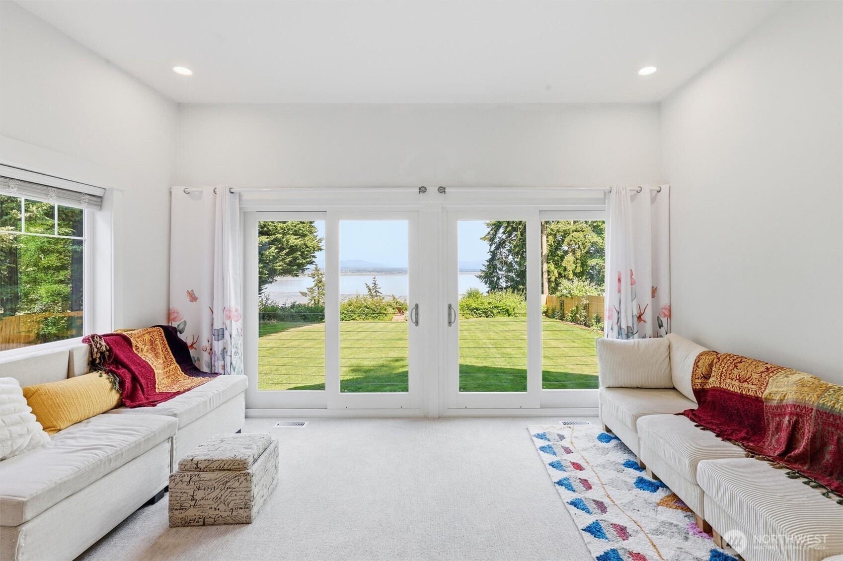 108 N Livingston Bay Road