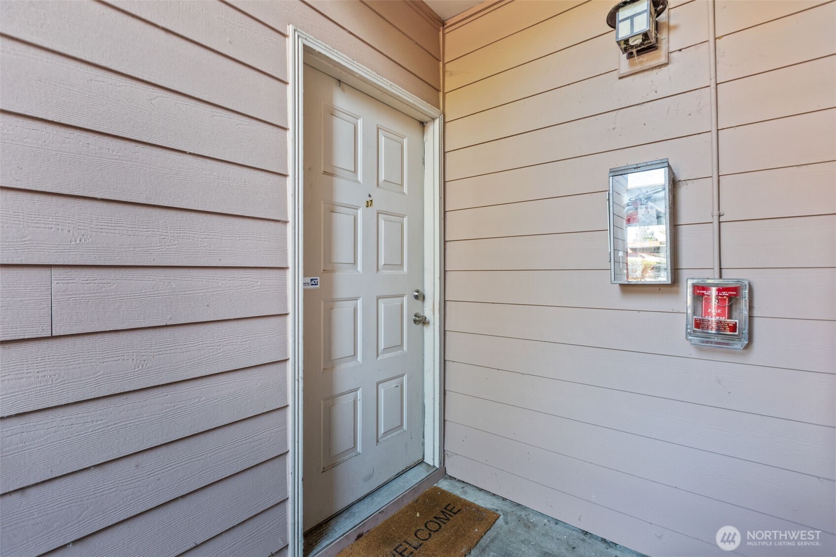 17430 Ambaum Boulevard S #37, Seattle, WA 98148, photo 3 of 32