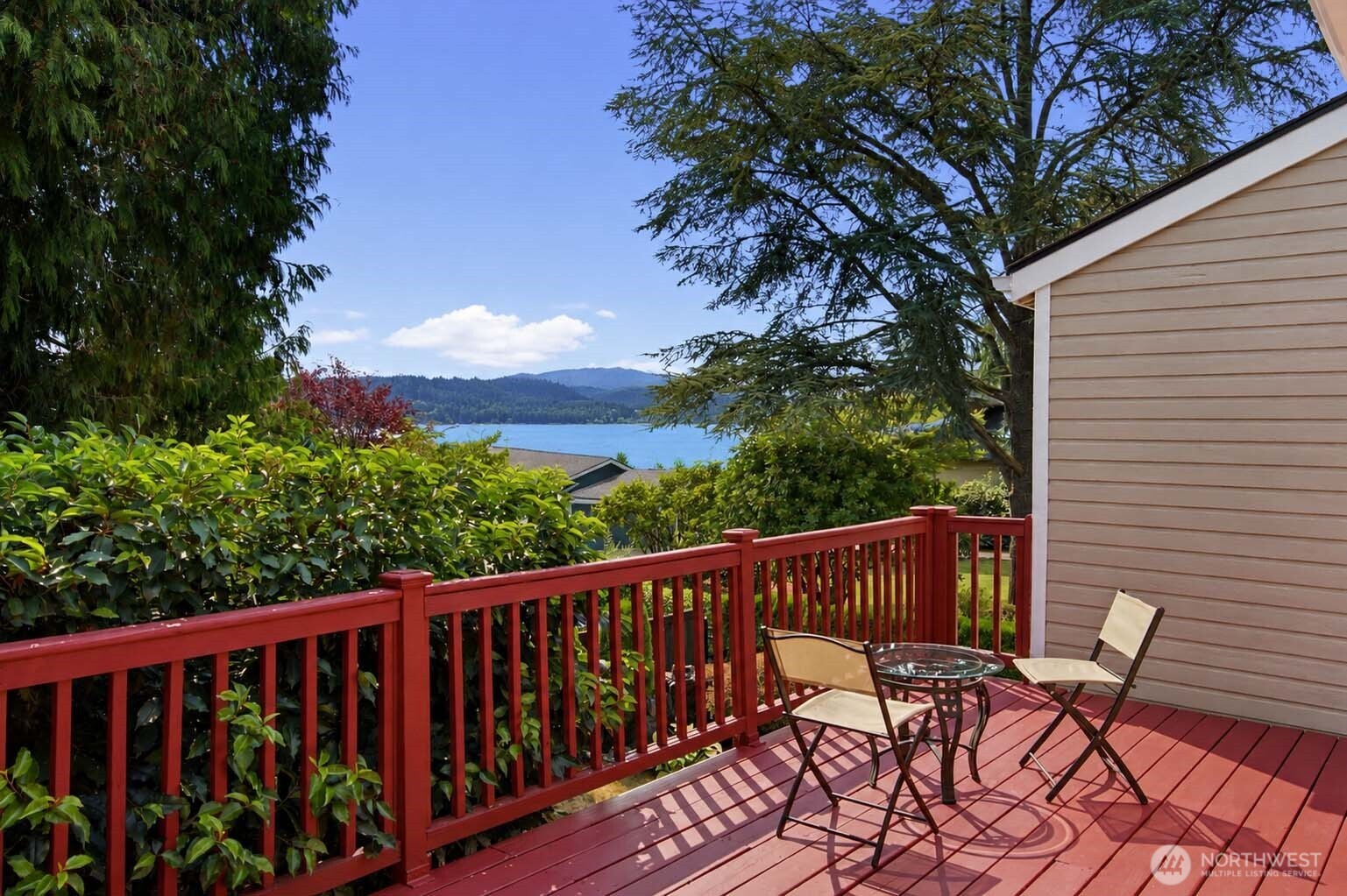 242 W Lake Sammamish Parkway SE