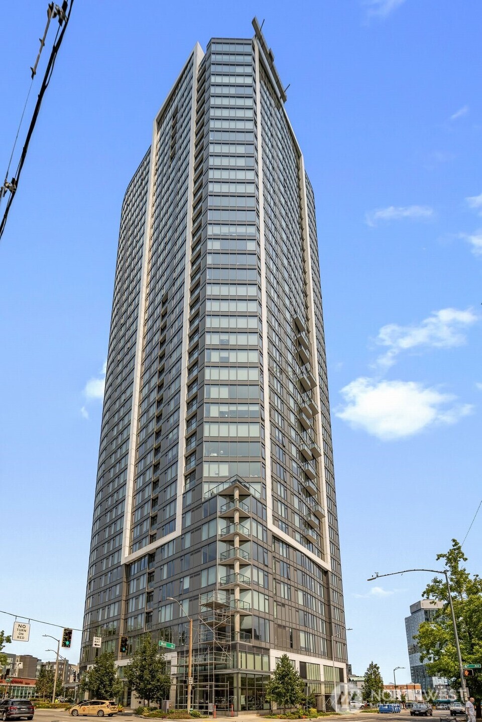 2510 6th Avenue #1107, Seattle, WA 98121, photo 2 of 40