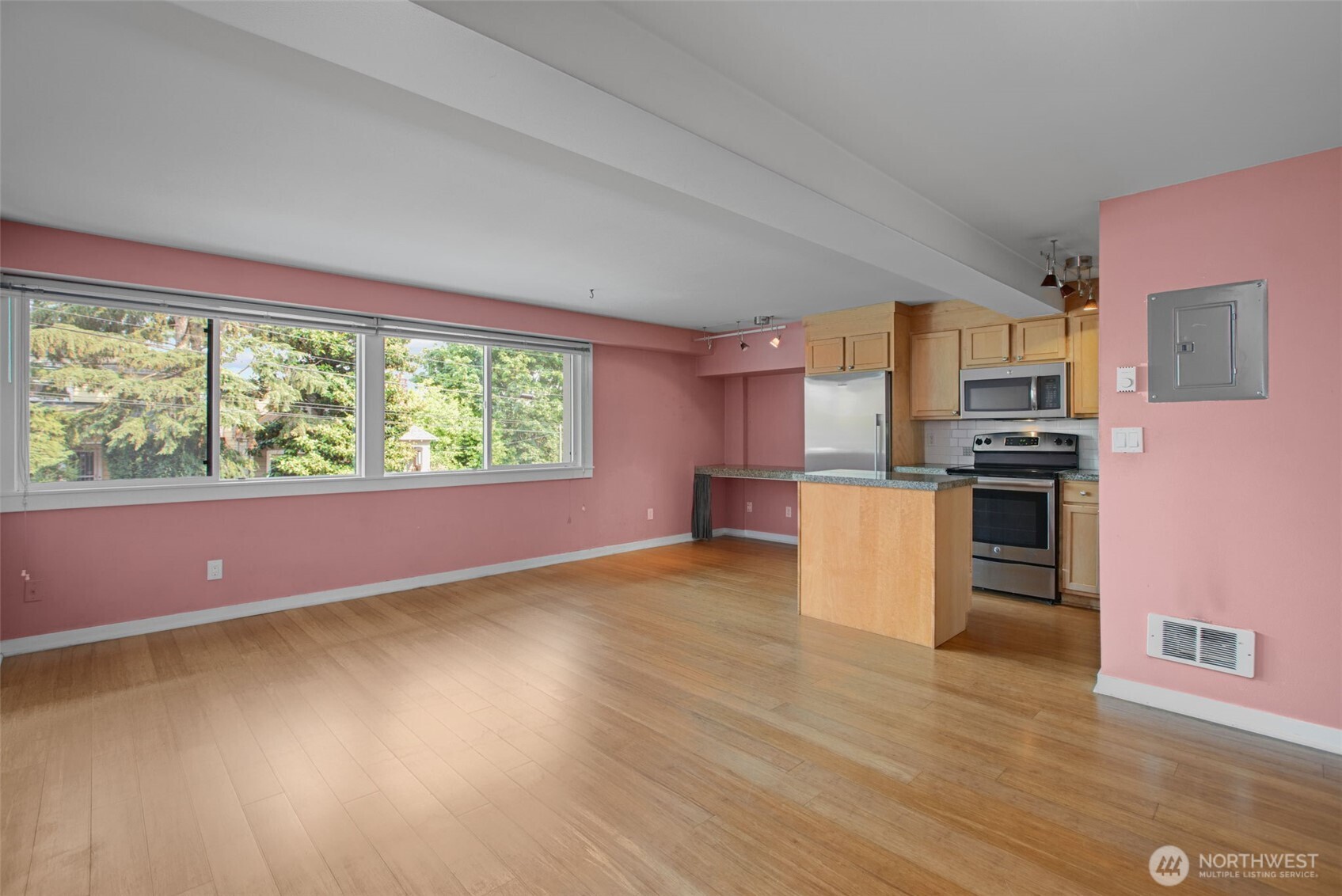 1601 Taylor Avenue N #204, Seattle, WA 98109, photo 4 of 40